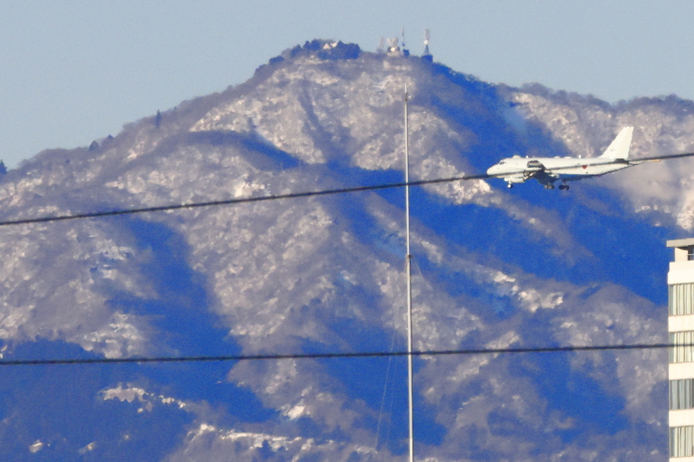 250206_IMG_2102_AD_自衛隊・P14哨戒機・大山1252m_GV.JPG
